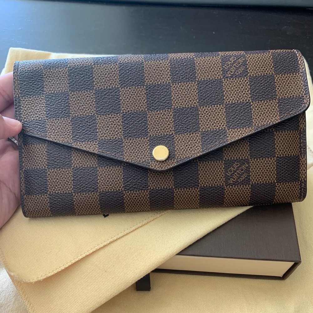 Louis Vuitton Sarah wallet